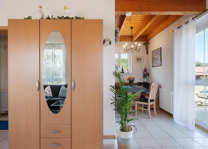 Lang, 45qm ساسباخ آم كايزرشتول